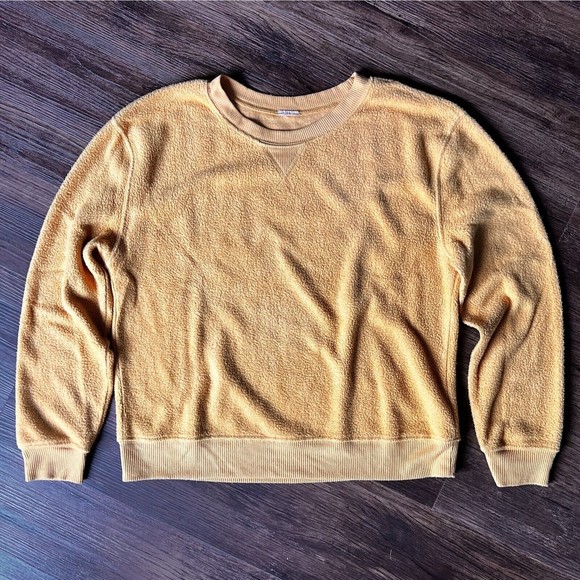Soft Fleece Sweatshirt Juniors Medium M 7 / 9 Golden Yellow Crewneck Top Fuzzy - Picture 2 of 9